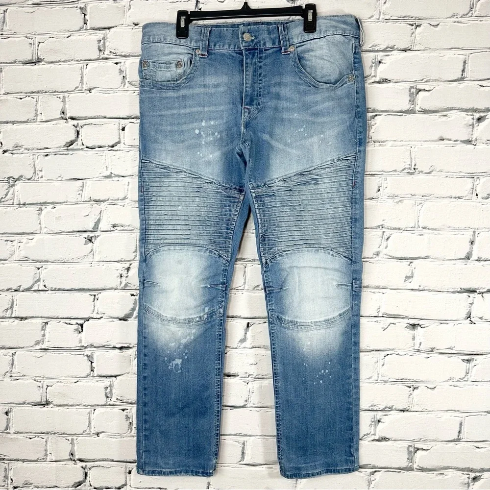 True Religion Geno Relaxed Slim Fit Jeans Pants Size 36 Light Wash Distressed